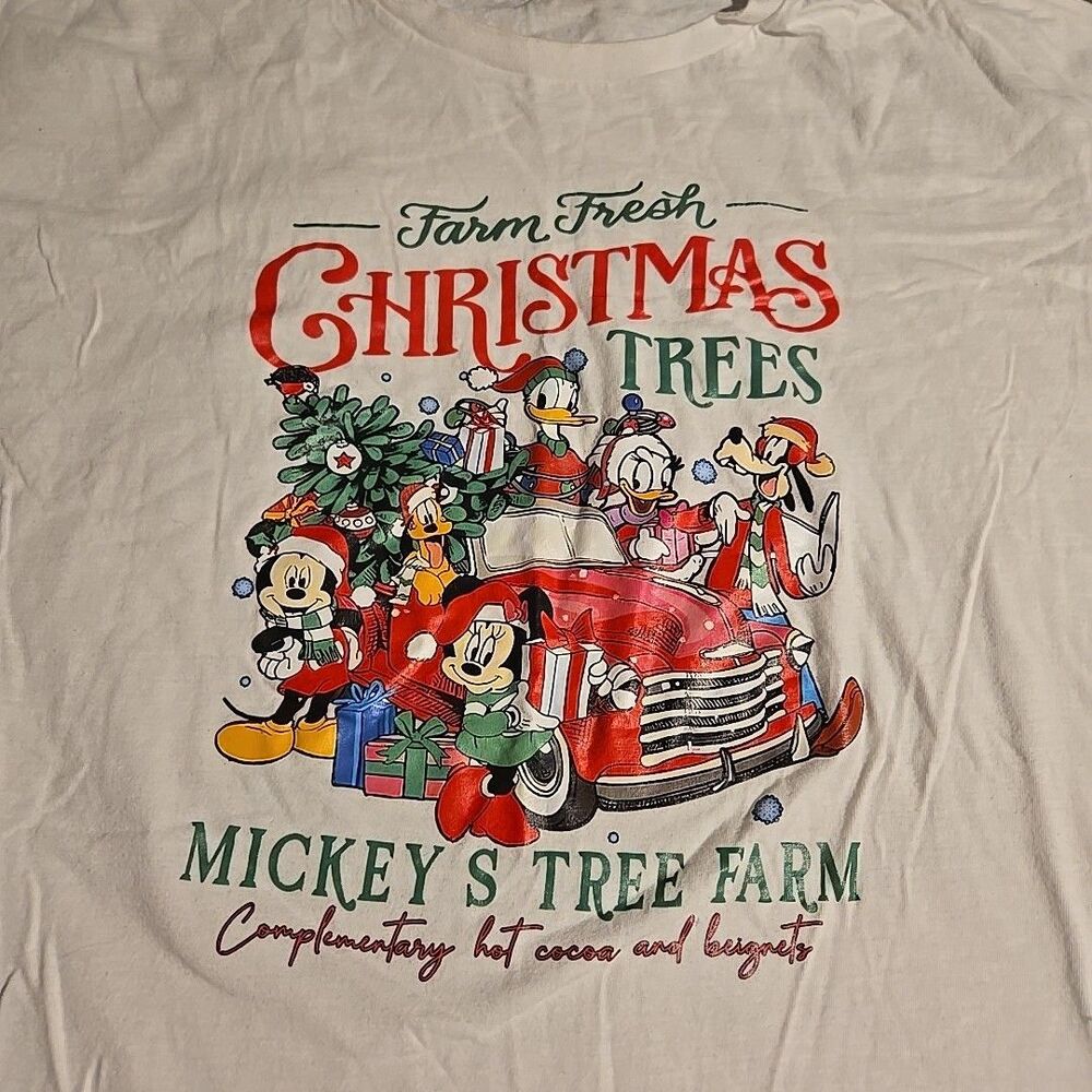 Disney Mickey and Friends Farm Fresh Christmas Trees T-Shirt Mens XL White